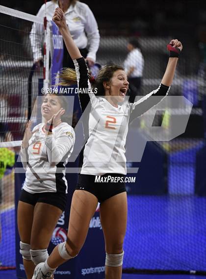 Thumbnail 3 in D'Evelyn vs. Coronado (CHSAA 4A Playoff) photogallery.