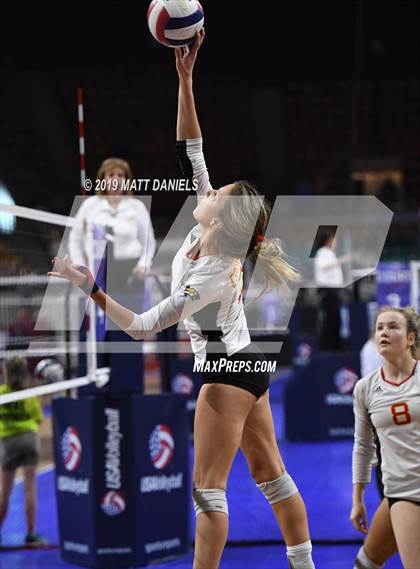 Thumbnail 3 in D'Evelyn vs. Coronado (CHSAA 4A Playoff) photogallery.