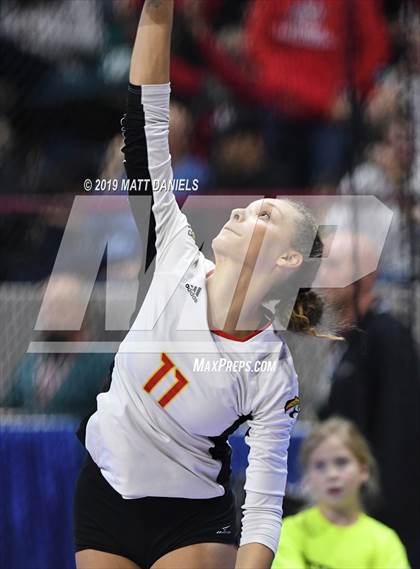 Thumbnail 3 in D'Evelyn vs. Coronado (CHSAA 4A Playoff) photogallery.