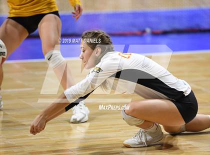 Thumbnail 3 in D'Evelyn vs. Coronado (CHSAA 4A Playoff) photogallery.