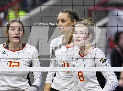 Thumbnail 3 in D'Evelyn vs. Coronado (CHSAA 4A Playoff) photogallery.