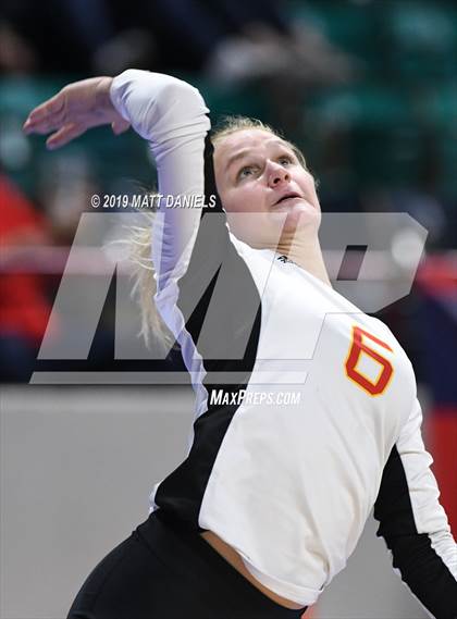 Thumbnail 3 in D'Evelyn vs. Coronado (CHSAA 4A Playoff) photogallery.