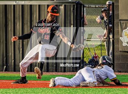 Thumbnail 1 in Ensworth @ Hendersonville photogallery.