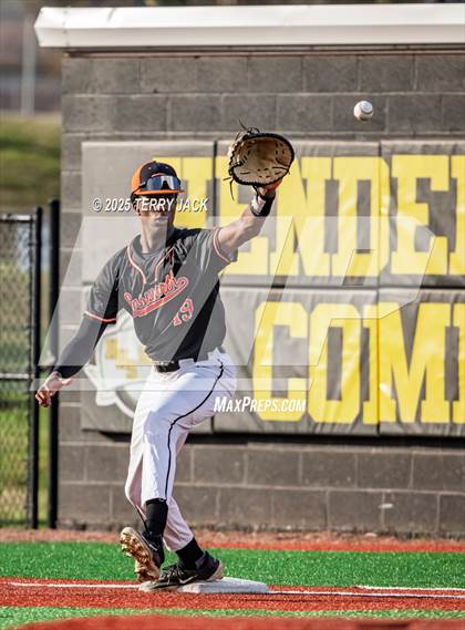Thumbnail 2 in Ensworth @ Hendersonville photogallery.