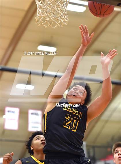 Thumbnail 3 in Lincoln vs Capital (WIAA 3A Regional) photogallery.