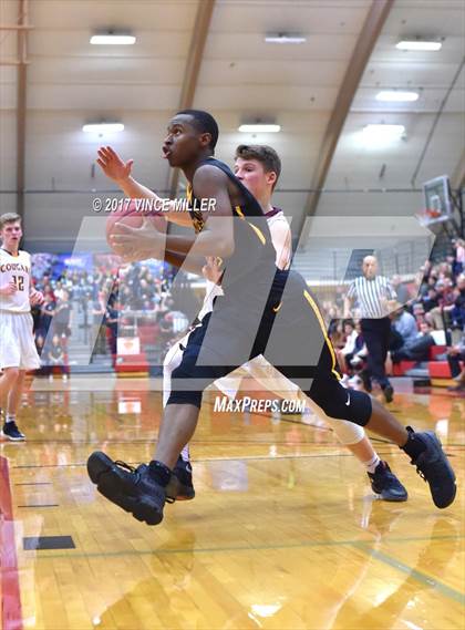 Thumbnail 2 in Lincoln vs Capital (WIAA 3A Regional) photogallery.