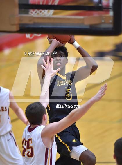 Thumbnail 3 in Lincoln vs Capital (WIAA 3A Regional) photogallery.