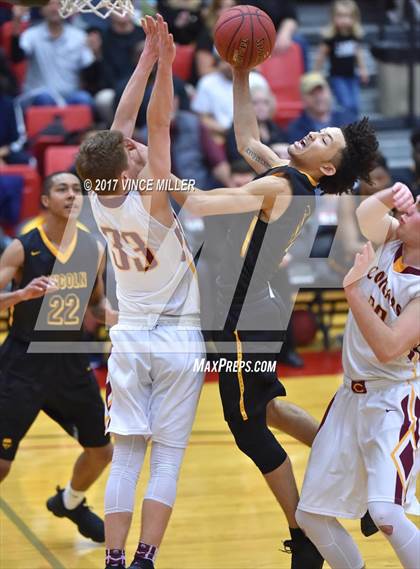 Thumbnail 2 in Lincoln vs Capital (WIAA 3A Regional) photogallery.