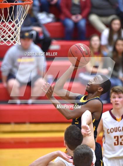 Thumbnail 3 in Lincoln vs Capital (WIAA 3A Regional) photogallery.