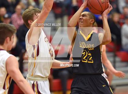 Thumbnail 3 in Lincoln vs Capital (WIAA 3A Regional) photogallery.