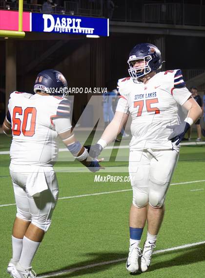 Thumbnail 2 in Paetow vs Seven Lakes photogallery.