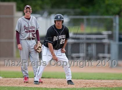 Thumbnail 1 in Roseville vs. South St. Paul (Section 4AAA Playoffs) photogallery.