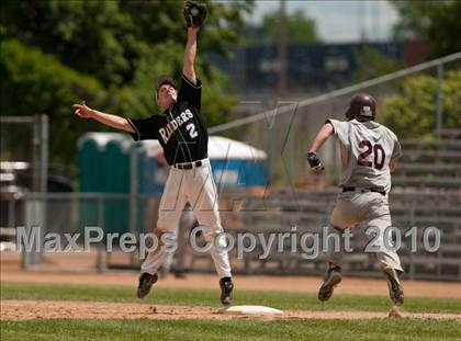 Thumbnail 1 in Roseville vs. South St. Paul (Section 4AAA Playoffs) photogallery.