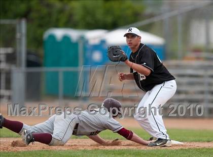 Thumbnail 1 in Roseville vs. South St. Paul (Section 4AAA Playoffs) photogallery.