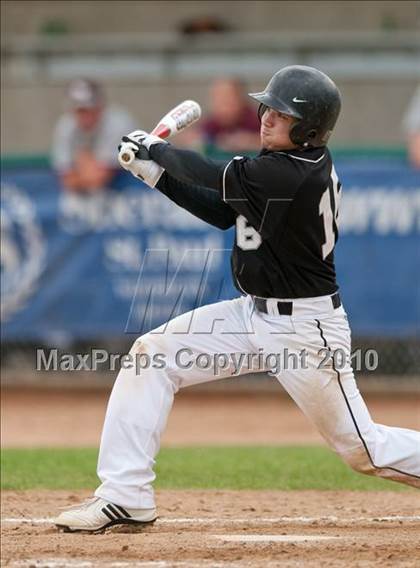 Thumbnail 2 in Roseville vs. South St. Paul (Section 4AAA Playoffs) photogallery.