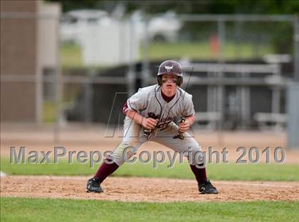 Thumbnail 1 in Roseville vs. South St. Paul (Section 4AAA Playoffs) photogallery.