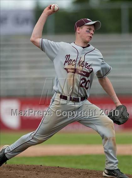 Thumbnail 3 in Roseville vs. South St. Paul (Section 4AAA Playoffs) photogallery.