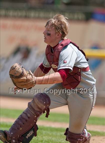 Thumbnail 1 in Roseville vs. South St. Paul (Section 4AAA Playoffs) photogallery.