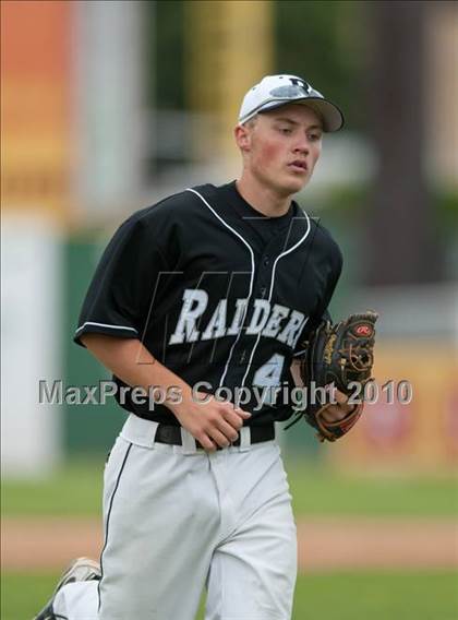 Thumbnail 2 in Roseville vs. South St. Paul (Section 4AAA Playoffs) photogallery.