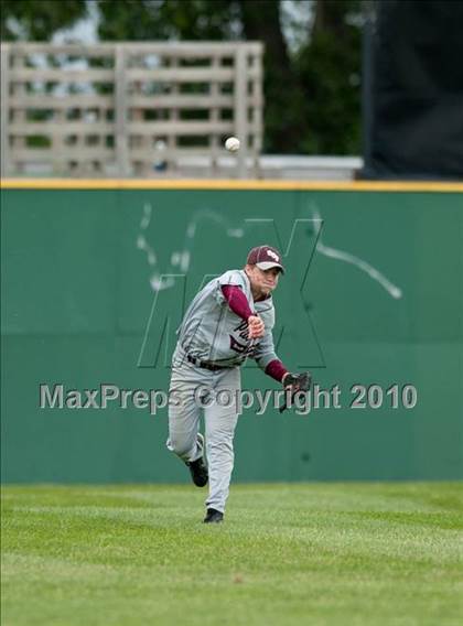 Thumbnail 3 in Roseville vs. South St. Paul (Section 4AAA Playoffs) photogallery.