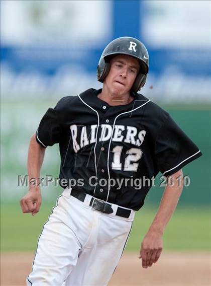 Thumbnail 1 in Roseville vs. South St. Paul (Section 4AAA Playoffs) photogallery.