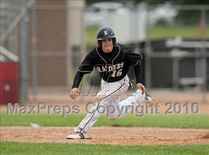 Thumbnail 1 in Roseville vs. South St. Paul (Section 4AAA Playoffs) photogallery.