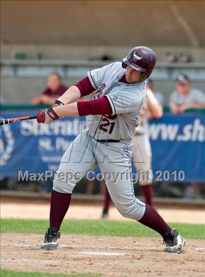 Thumbnail 3 in Roseville vs. South St. Paul (Section 4AAA Playoffs) photogallery.