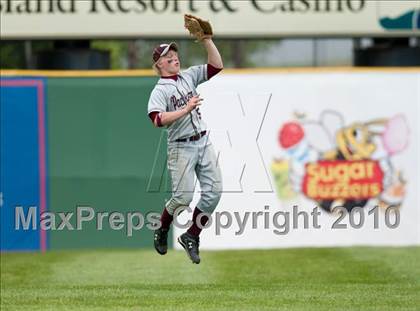 Thumbnail 3 in Roseville vs. South St. Paul (Section 4AAA Playoffs) photogallery.