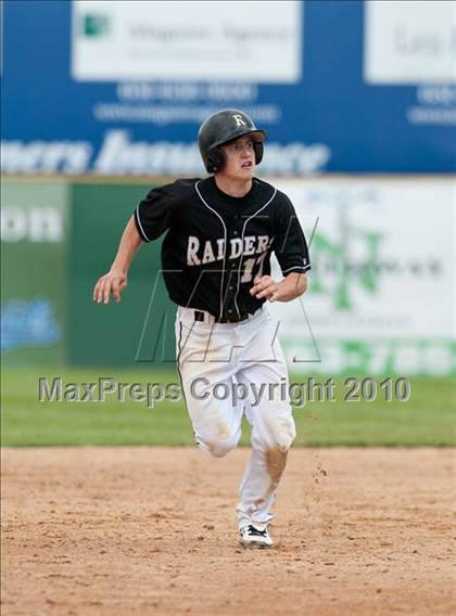Thumbnail 1 in Roseville vs. South St. Paul (Section 4AAA Playoffs) photogallery.