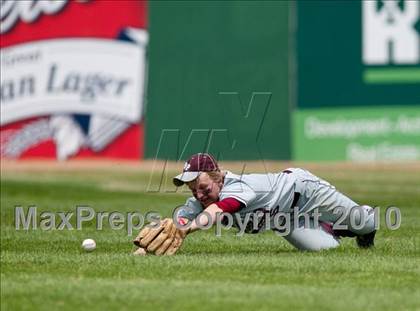 Thumbnail 1 in Roseville vs. South St. Paul (Section 4AAA Playoffs) photogallery.