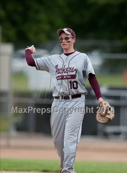 Thumbnail 3 in Roseville vs. South St. Paul (Section 4AAA Playoffs) photogallery.