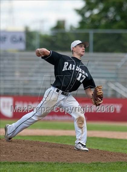 Thumbnail 1 in Roseville vs. South St. Paul (Section 4AAA Playoffs) photogallery.