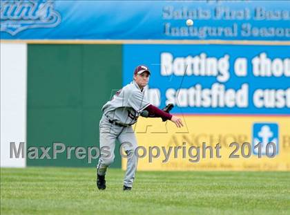 Thumbnail 1 in Roseville vs. South St. Paul (Section 4AAA Playoffs) photogallery.