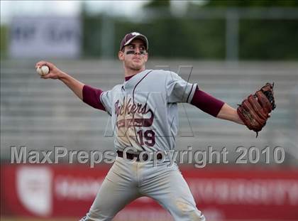 Thumbnail 3 in Roseville vs. South St. Paul (Section 4AAA Playoffs) photogallery.