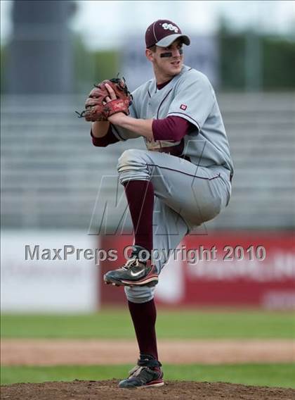 Thumbnail 3 in Roseville vs. South St. Paul (Section 4AAA Playoffs) photogallery.