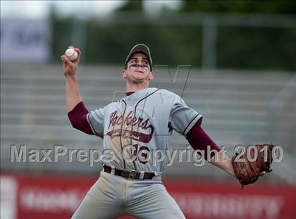 Thumbnail 3 in Roseville vs. South St. Paul (Section 4AAA Playoffs) photogallery.