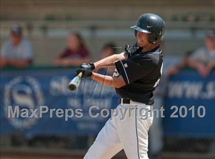 Thumbnail 1 in Roseville vs. South St. Paul (Section 4AAA Playoffs) photogallery.