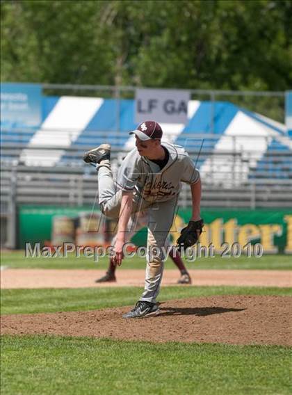 Thumbnail 1 in Roseville vs. South St. Paul (Section 4AAA Playoffs) photogallery.