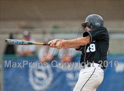 Thumbnail 2 in Roseville vs. South St. Paul (Section 4AAA Playoffs) photogallery.