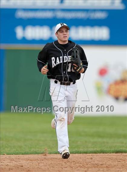 Thumbnail 3 in Roseville vs. South St. Paul (Section 4AAA Playoffs) photogallery.