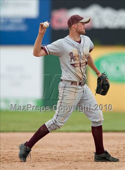 Thumbnail 1 in Roseville vs. South St. Paul (Section 4AAA Playoffs) photogallery.