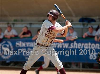Thumbnail 1 in Roseville vs. South St. Paul (Section 4AAA Playoffs) photogallery.
