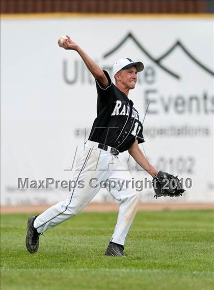 Thumbnail 1 in Roseville vs. South St. Paul (Section 4AAA Playoffs) photogallery.