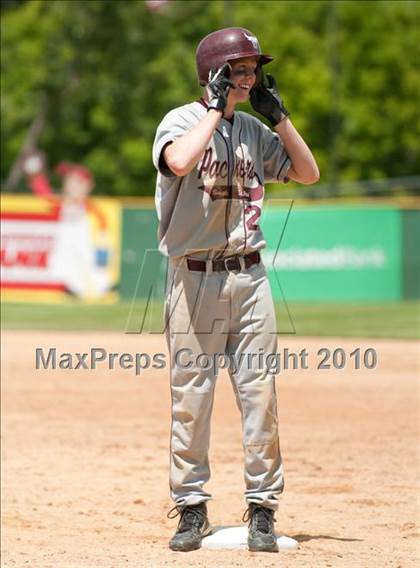 Thumbnail 1 in Roseville vs. South St. Paul (Section 4AAA Playoffs) photogallery.