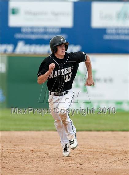 Thumbnail 3 in Roseville vs. South St. Paul (Section 4AAA Playoffs) photogallery.