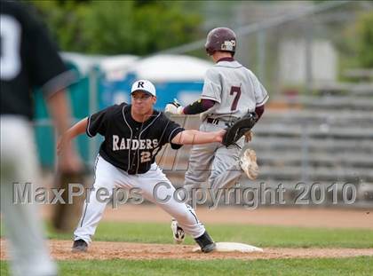 Thumbnail 1 in Roseville vs. South St. Paul (Section 4AAA Playoffs) photogallery.