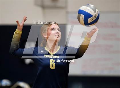 Thumbnail 1 in JV: Florence @ Pusch Ridge Christian Academy photogallery.