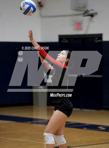 Thumbnail 2 in JV: Florence @ Pusch Ridge Christian Academy photogallery.