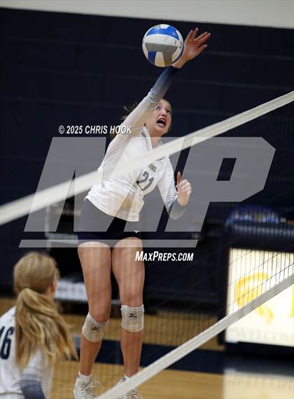 Thumbnail 1 in JV: Florence @ Pusch Ridge Christian Academy photogallery.