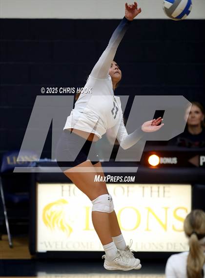 Thumbnail 2 in JV: Florence @ Pusch Ridge Christian Academy photogallery.